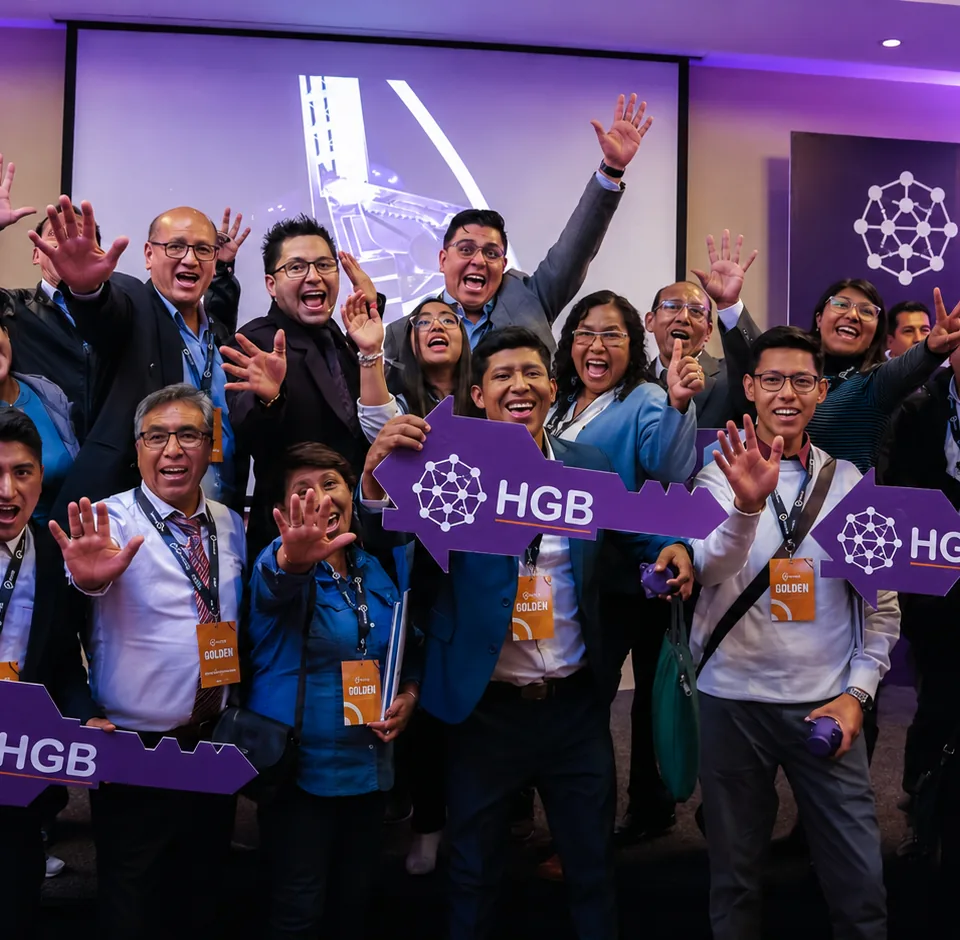 Equipo HG Business en sesion de crecimiento
